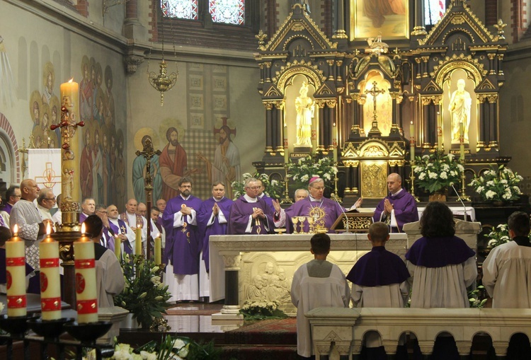 Pogrzeb śp. ks. Jerzego Mazurkiewicza cz. 1