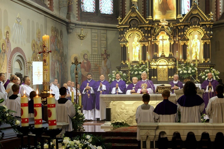 Pogrzeb śp. ks. Jerzego Mazurkiewicza cz. 1