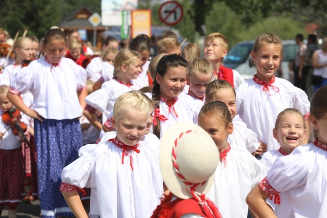 Korowód górali karpackich przez Istebną - 2017