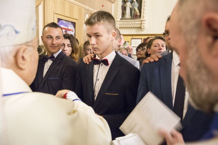 Bierzmowanie w Dąbrówce, cz. 2