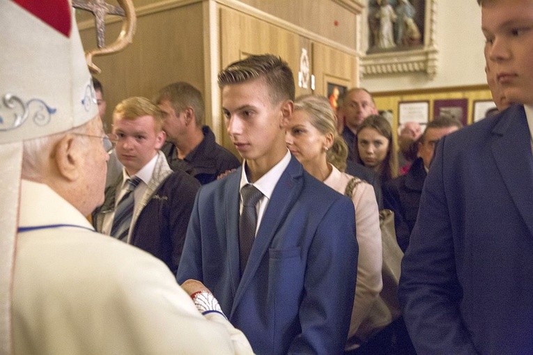 Bierzmowanie w Dąbrówce, cz. 4