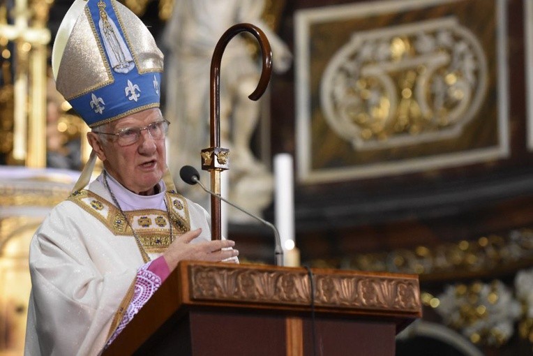 Tuż po homilii biskup zawierzył całą diecezję Niepokalanemu Sercu Maryi.