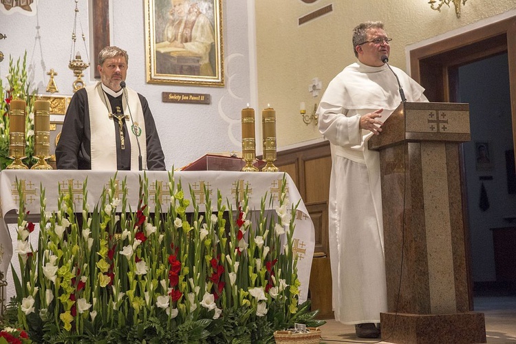 Mała Jasna Góra w Woli Rasztowskiej