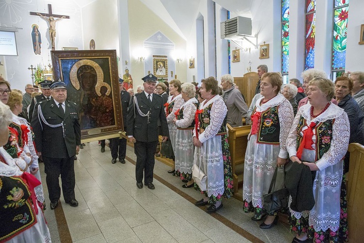 Mała Jasna Góra w Woli Rasztowskiej