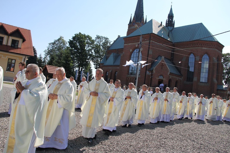 Procesja do ołtarza