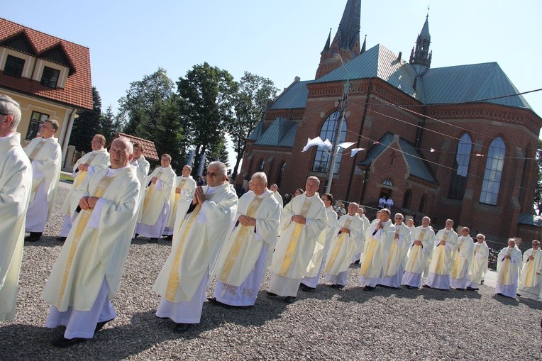 Procesja do ołtarza