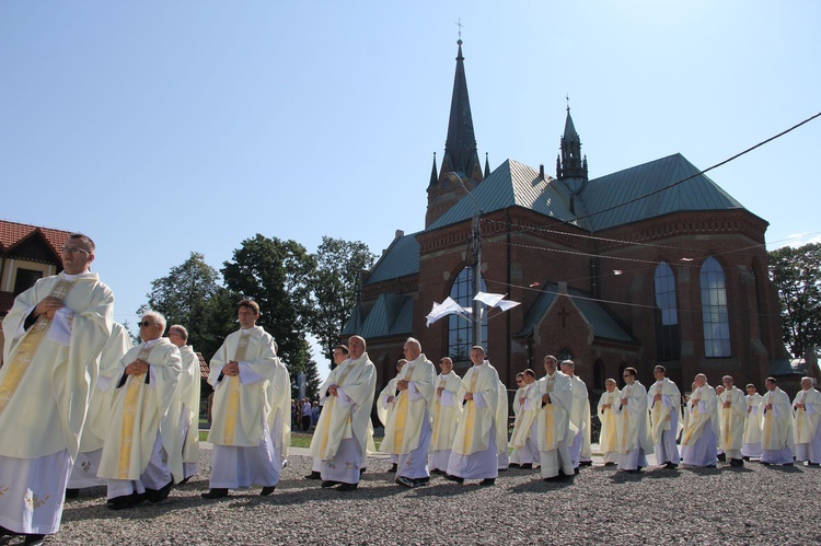 Procesja do ołtarza