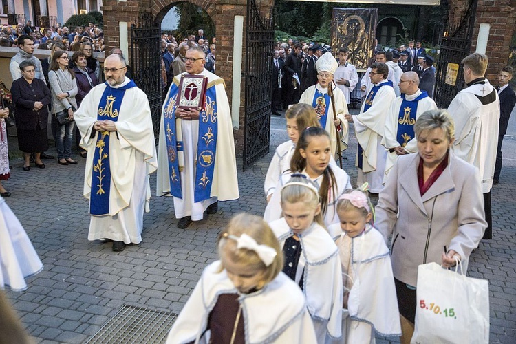 Dąbrówka. Powitanie jasngórskiej ikony