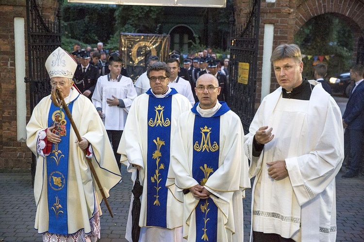 Dąbrówka. Powitanie jasngórskiej ikony