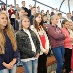 Młodzi w amfiteatrze pod Grojcem w Żywcu 2017