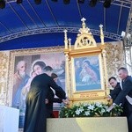 Procesja z obrazem na plac koronacyjny