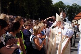 Abp Jędraszewski: Nie może być dzieci równych i równiejszych!