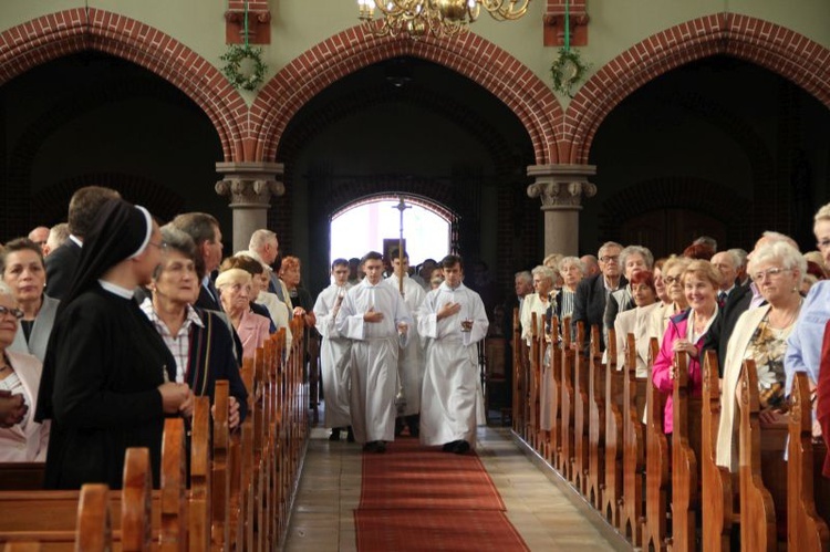 Kościół w Żarach ma 100 lat