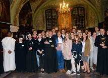 KSM-owicze z diecezji radomskiej zabrali ze sobą na Jasną Górę relikwie bł. Karoliny, ich patronki
