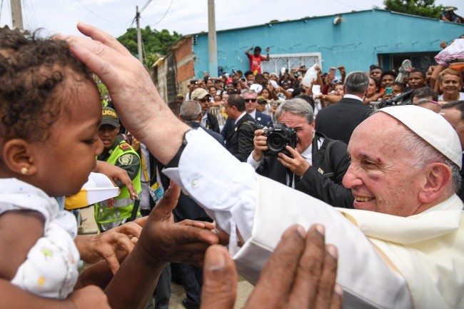 Papież apeluje o obronę godności ubogich i odrzuconych