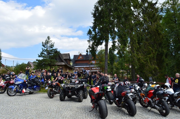 VI Motocyklowe nieszpory dziękczynne w Małem Cichem 