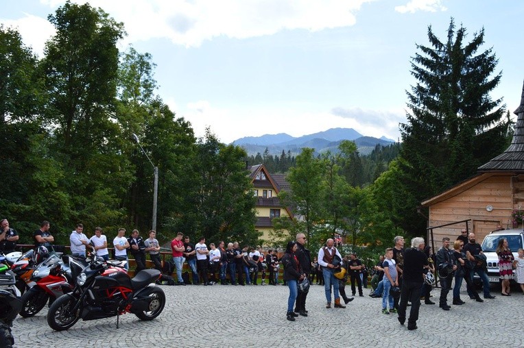 VI Motocyklowe nieszpory dziękczynne w Małem Cichem 