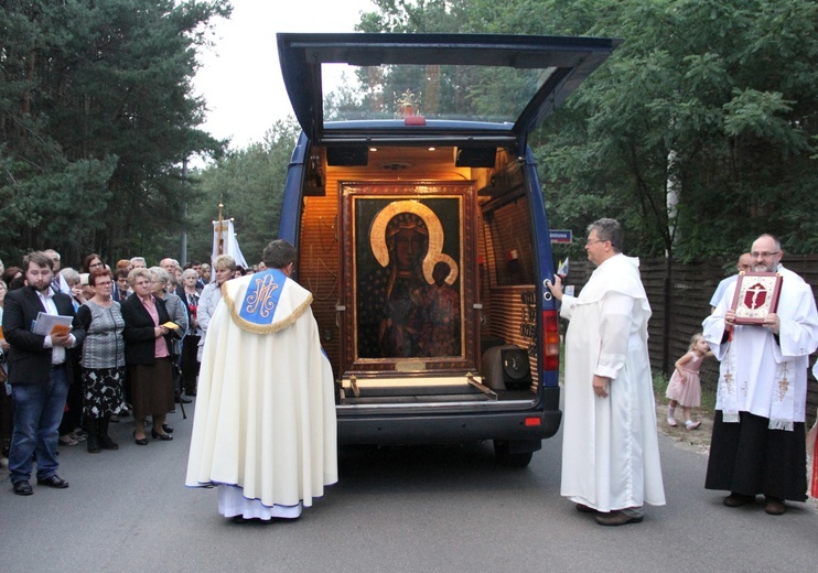 Mostówka na kolanach