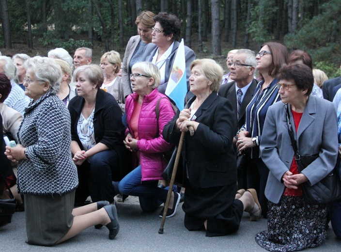 Mostówka na kolanach