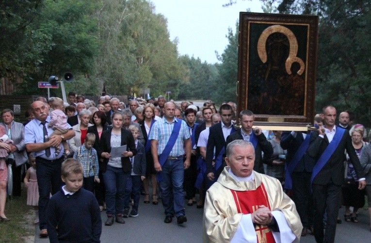 Mostówka na kolanach