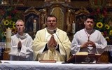 Liturgii przewodniczył ks. Krzysztof Iwaniszyn, proboszcz z Nowej Rudy Słupiec.