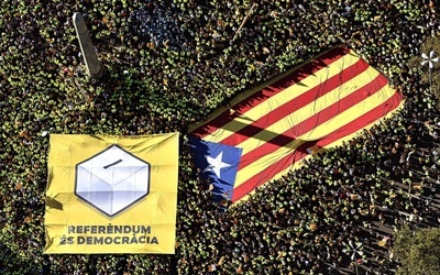 Setki tysięcy Katalończyków chcą referendum niepodległościowego