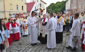 – Każdy z nas jest zaproszony, by miłość i światło, które otrzymuje od Chrystusa, kierować ku człowiekowi – 9 września podkreślał biskup opolski.