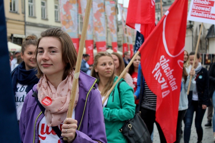 Studniówka "Szlachetnej Paczki" i "Akademii Przyszłości" w Krakowie