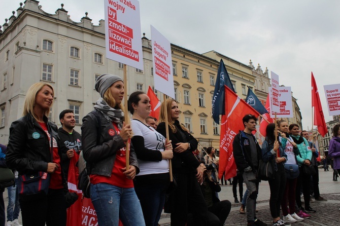 Studniówka "Szlachetnej Paczki" i "Akademii Przyszłości" w Krakowie