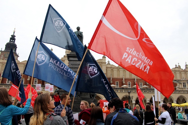 Studniówka "Szlachetnej Paczki" i "Akademii Przyszłości" w Krakowie