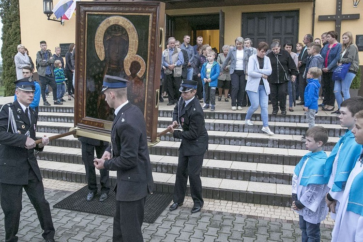 Matka Boża w Lucynowie