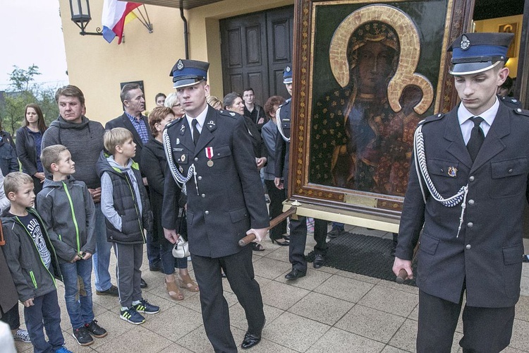 Matka Boża w Lucynowie