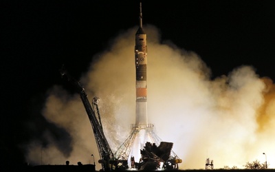 Załogowy statek Sojuz MS-06 połączył się ze stacją ISS