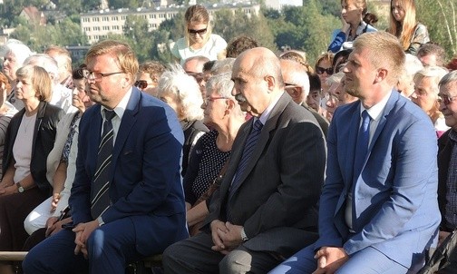 Z bielszczanami modlił się prezydent Jacek Krywult (w środku)