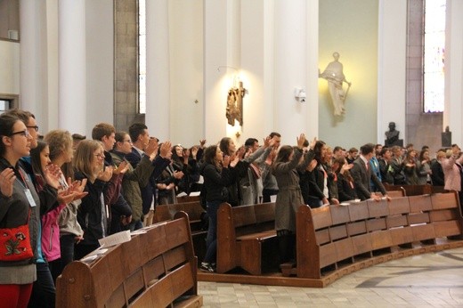 Pielgrzymka bierzmowanych do katedry (16.09.2017)
