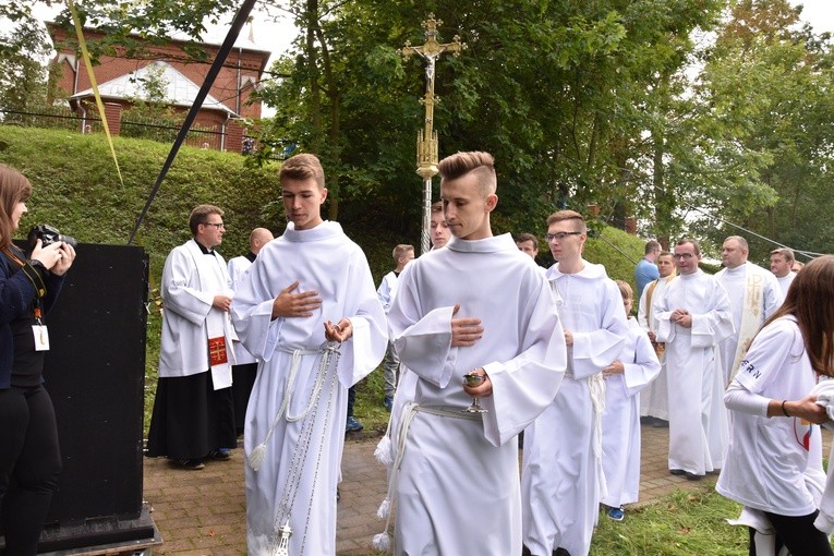 Pielgrzymka dzieci. Część 2