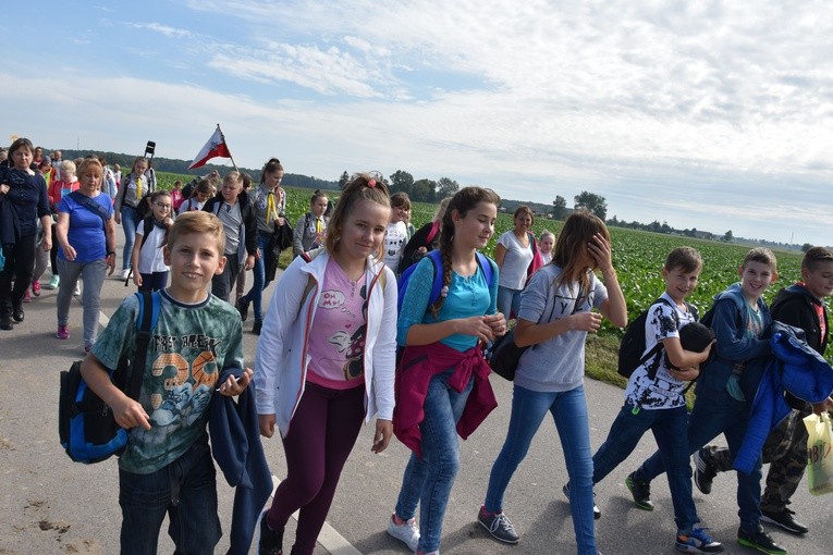 Pielgrzymka dzieci. Część 3