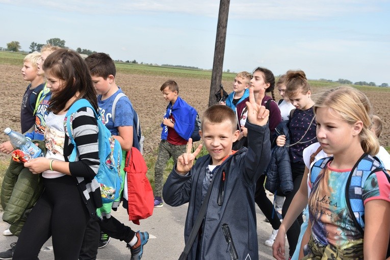 Pielgrzymka dzieci. Część 3