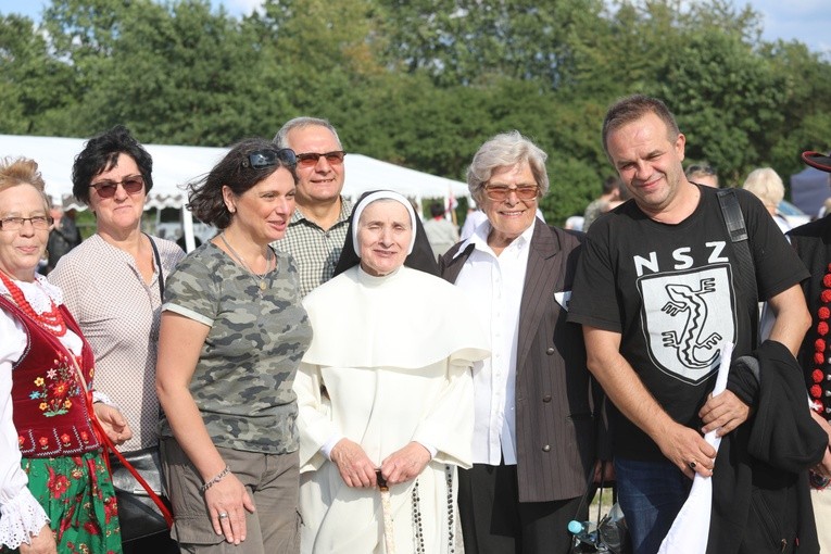 Na polanie śmierci żołnierzy "Bartka" w Starym Grodkowie - 2017