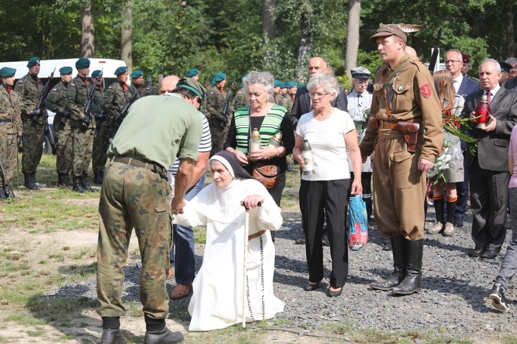 Na polanie śmierci żołnierzy "Bartka" w Starym Grodkowie - 2017