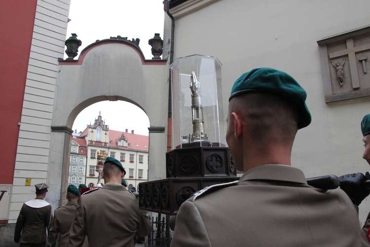 Z dziękczynieniem i modlitwą o ochronę przed kataklizmami