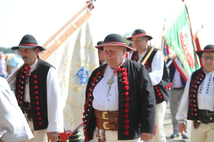 Na polanie śmierci żołnierzy "Bartka" w Starym Grodkowie - 2017