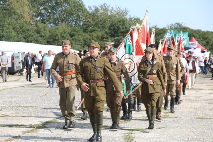 Na polanie śmierci żołnierzy "Bartka" w Starym Grodkowie - 2017