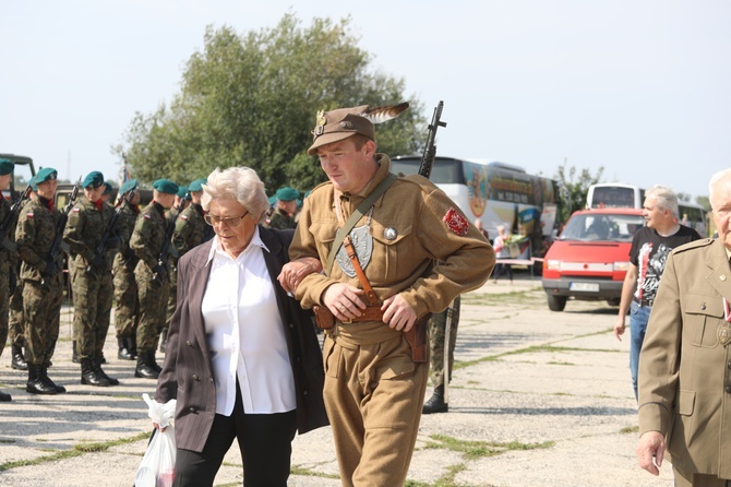 Na polanie śmierci żołnierzy "Bartka" w Starym Grodkowie - 2017