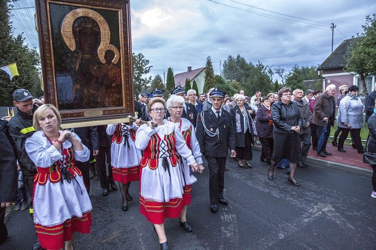 Pozostań nam Mamą w Sulejowie