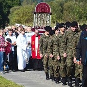 – W pielgrzymkę zaangażowali się żołnierze z 17. Wielkopolskiej Brygady Zmechanizowanej. 