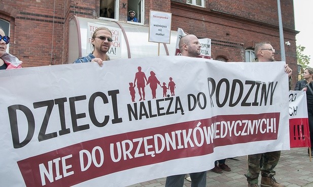 Sprawa noworodka z Białogardu. Sąd się zastanawia