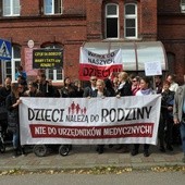 Sąd uchylił postanowienie ws. noworodka z Białogardu