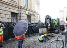 Nowoczesny ciepłociąg pod płytą Rynku Głównego