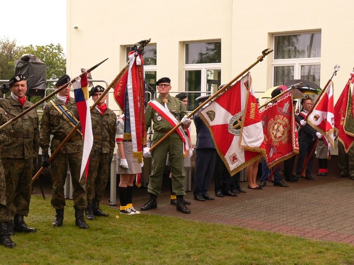 Jubileusz 10-lecia SP w Nowem
